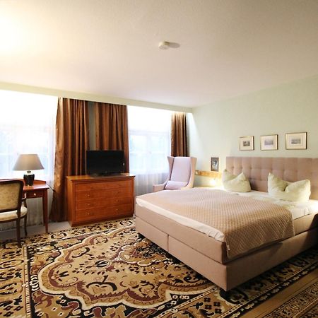באד קארלסהפן Historisches Hotel Zum Schwan מראה חיצוני תמונה