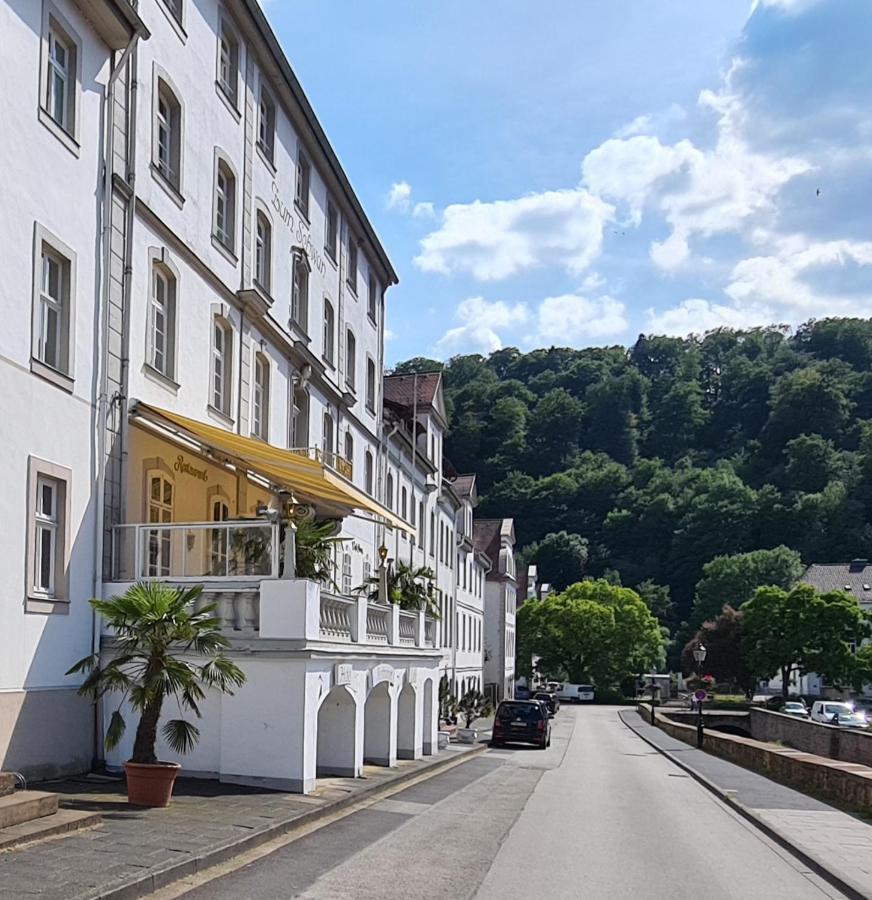 באד קארלסהפן Historisches Hotel Zum Schwan מראה חיצוני תמונה