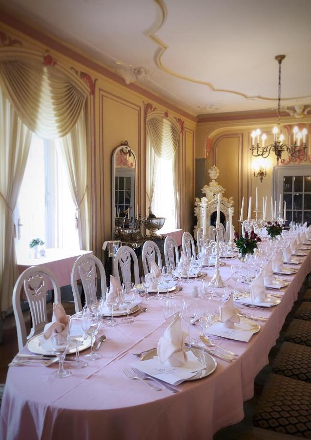 באד קארלסהפן Historisches Hotel Zum Schwan מראה חיצוני תמונה